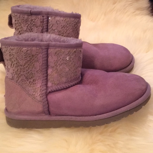 Uggs - Picture 1 of 6